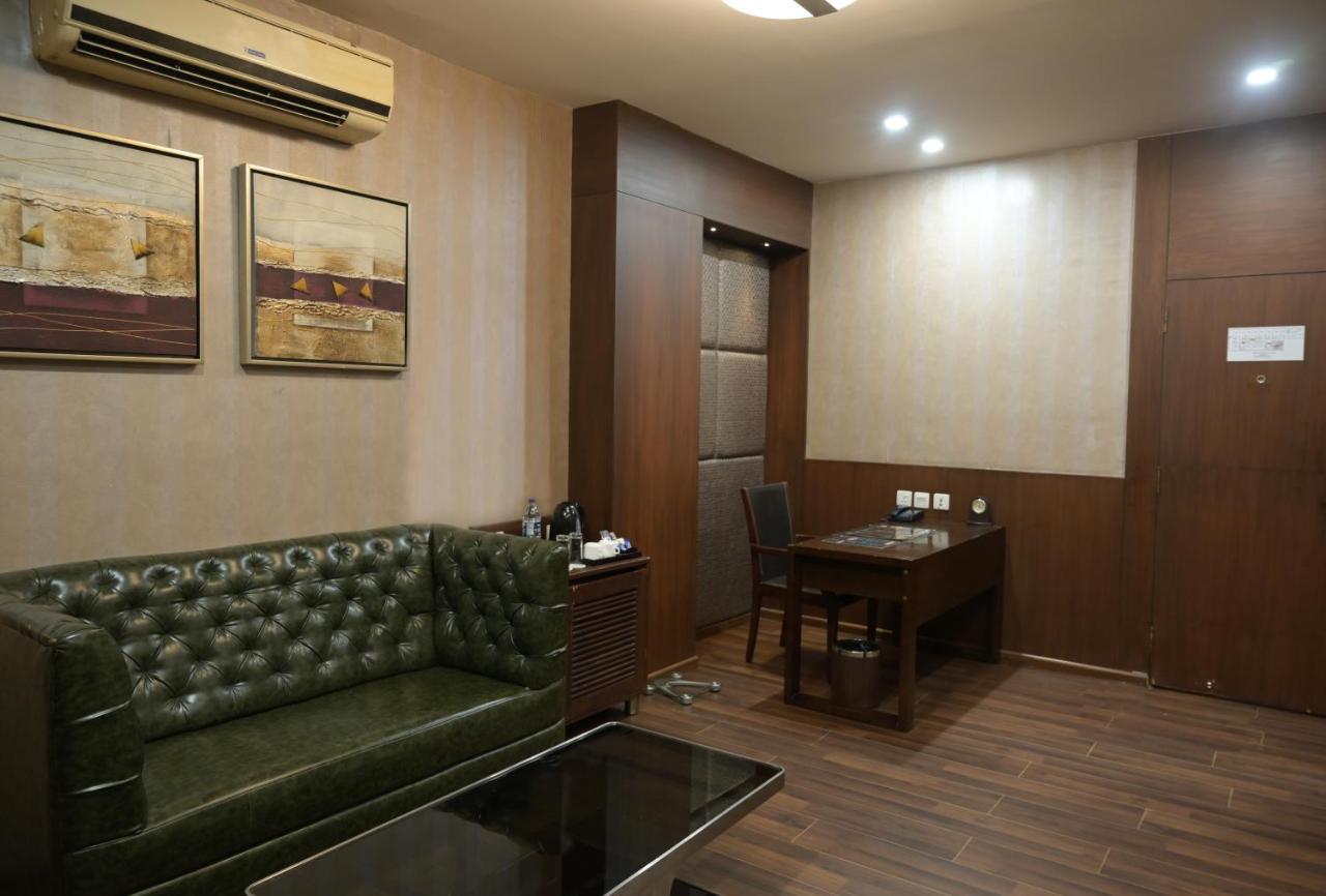 The Central Park Rourkela Exterior photo